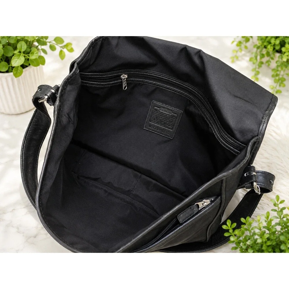 C195 Coach Messenger bag